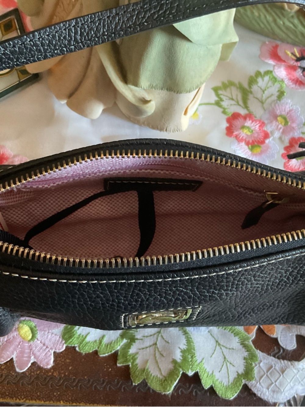 Dooney & Bourke Barrel Bag - Picture 5 of 11
